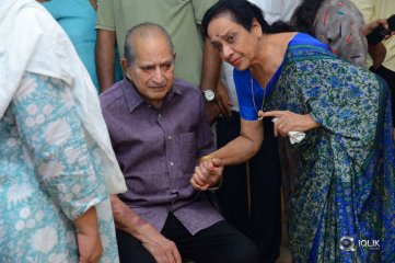 Celebrities Pay Homage to Vijaya Nirmala Garu
